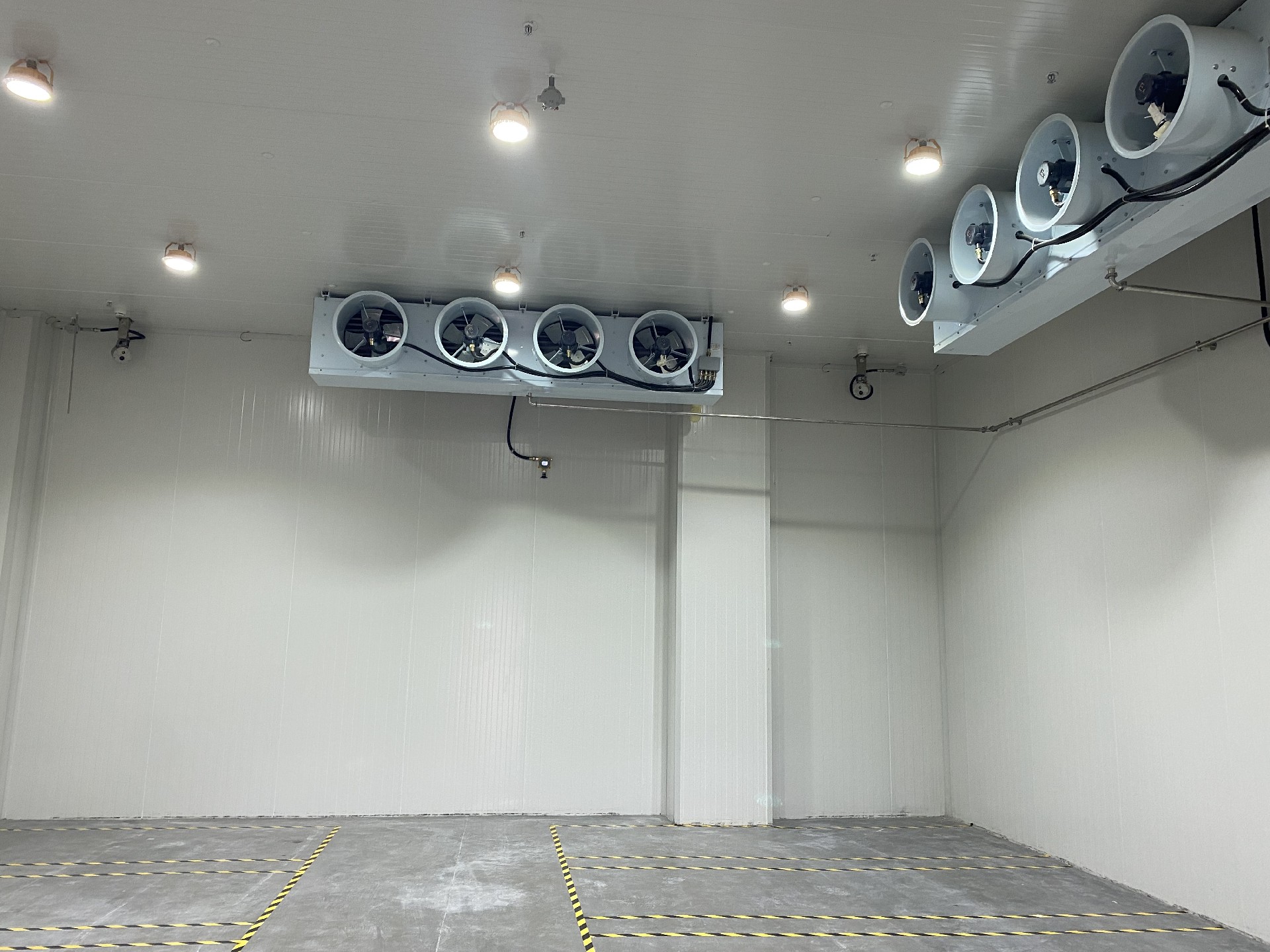 中電三建造1008m3廈門中航鋰電防爆庫二期工程案例 中電三建造1008m3廈門中航鋰電防爆庫二期工程案例