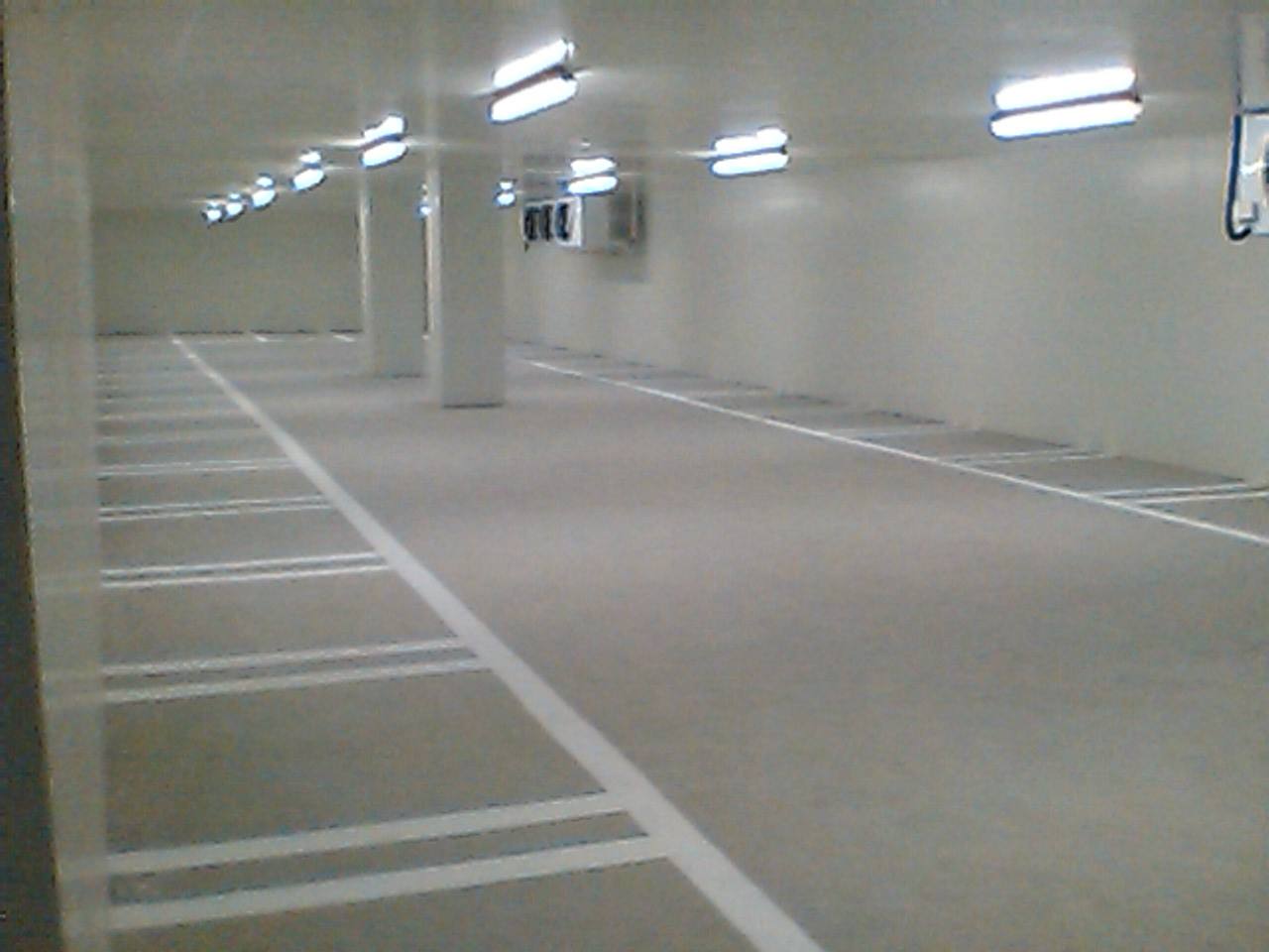 一萬(wàn)平方米冷庫(kù)建造